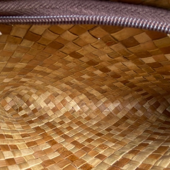 Hand Crafted Woven Banana Leaf Zipper Clutch Bloodknot Tassel Size Large NEW